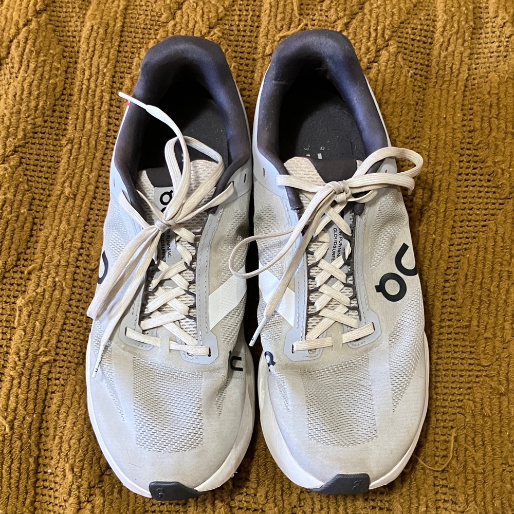 On Running Light Gray/White Running Shoes - Cushioned Support
